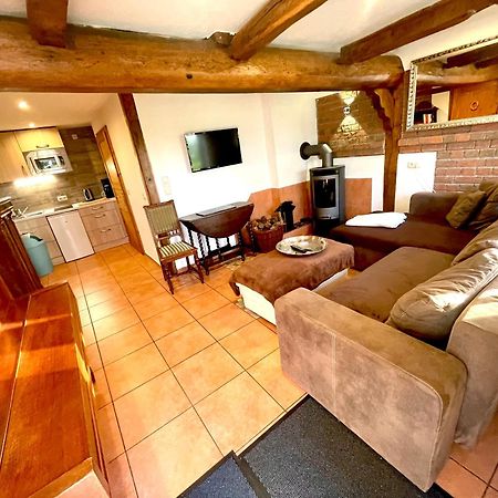 Altes Landhaus Oste, Klavier Appartement, 2 Zimmer Mit Kamin Hemmoor Exterior foto