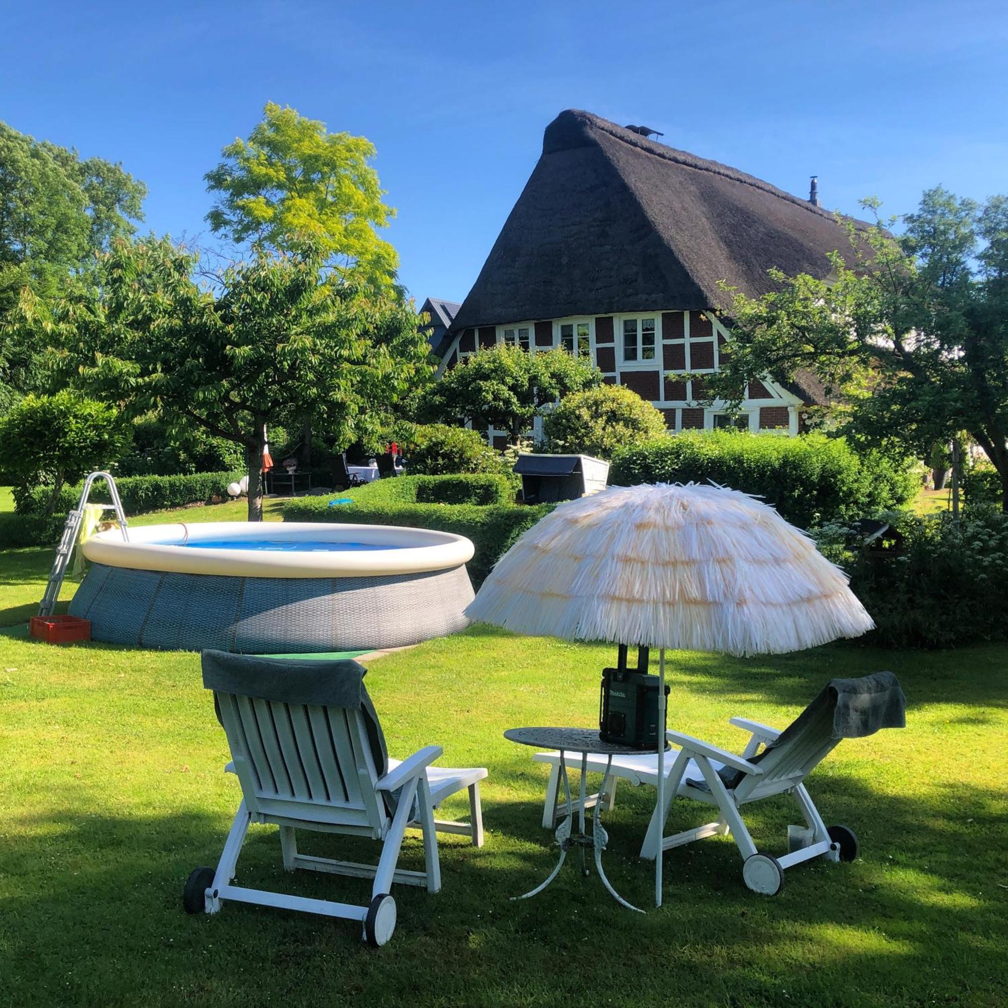 Altes Landhaus Oste, Klavier Appartement, 2 Zimmer Mit Kamin Hemmoor Exterior foto
