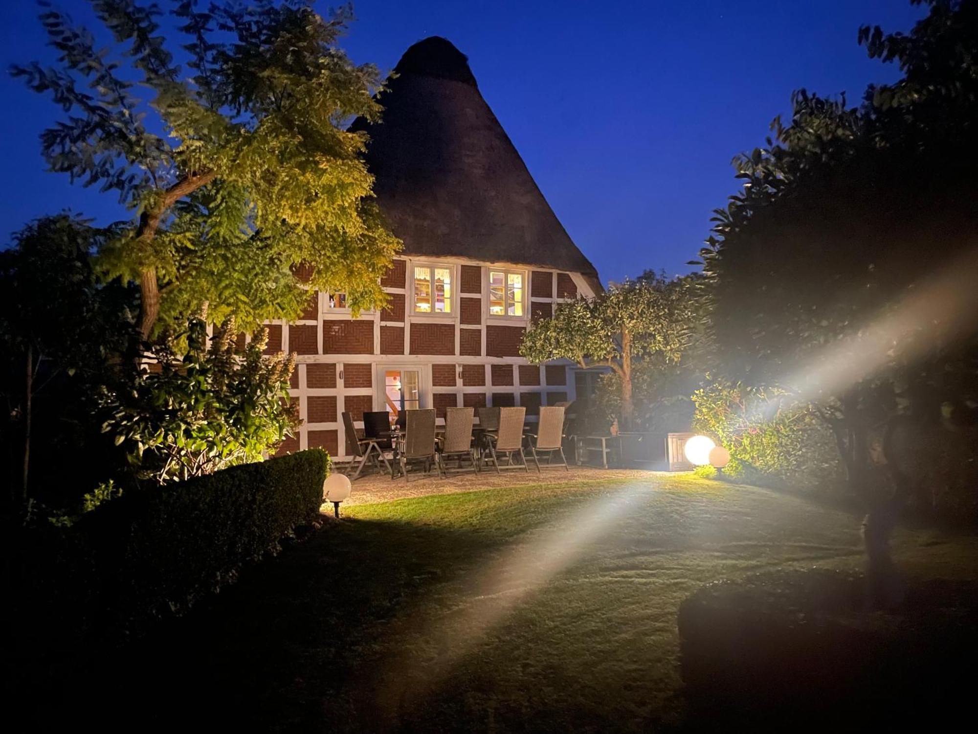 Altes Landhaus Oste, Klavier Appartement, 2 Zimmer Mit Kamin Hemmoor Exterior foto
